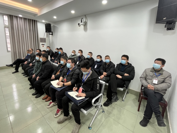 代表委员旁听庭审_副本.jpg 代表委员旁听庭审_副本.jpg