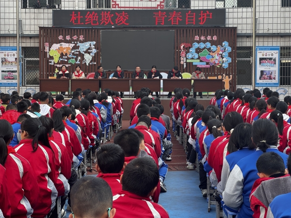 宣讲现场1_副本.jpg 宣讲现场1_副本.jpg